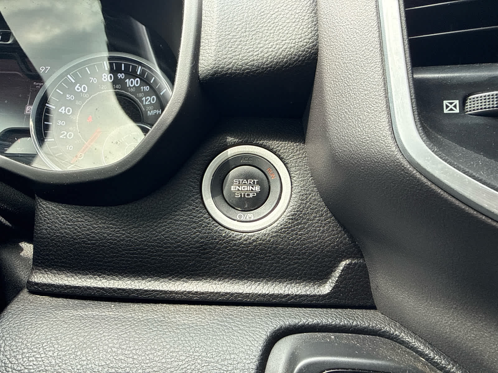 2021 RAM 1500 Big Horn Quad Cab 4x4 6'4' Box