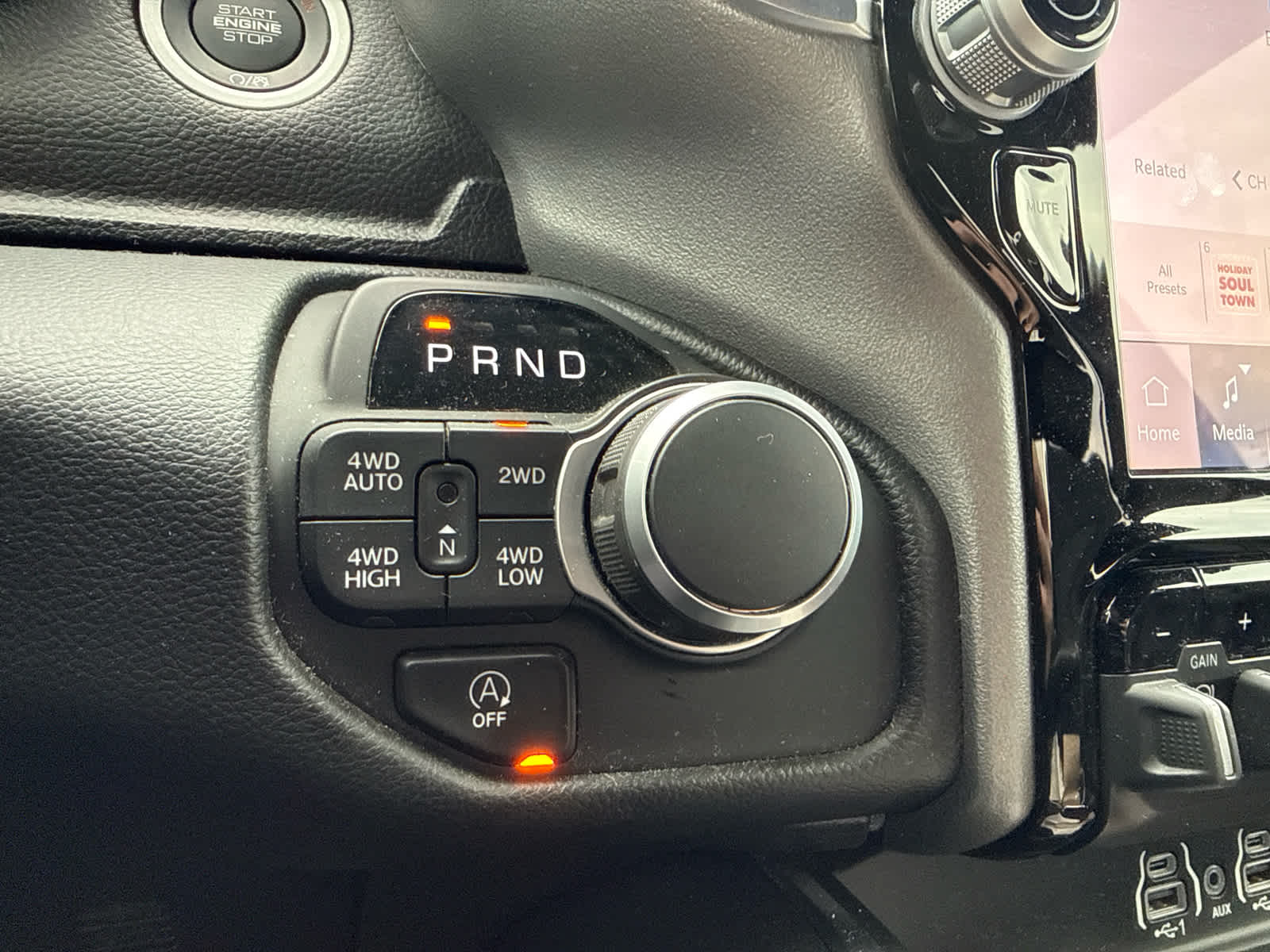 2025 RAM 1500 Big Horn Crew Cab 4x4 5'7' Box