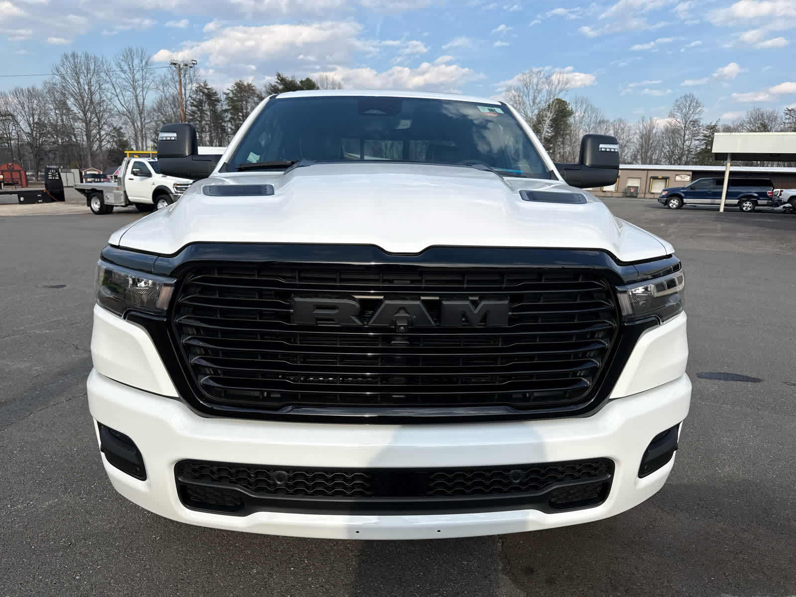 2026 RAM 1500 Laramie Crew Cab 4x4 5'7' Box
