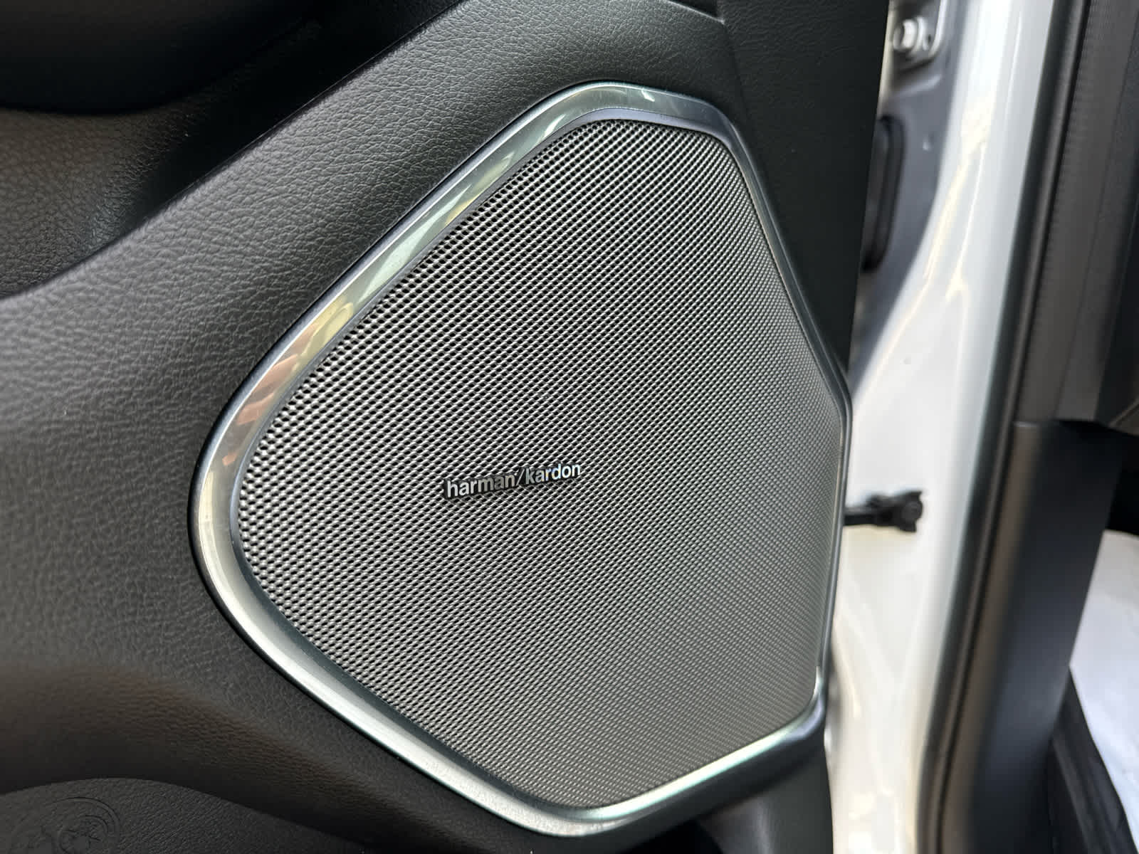 2026 RAM 1500 Laramie Crew Cab 4x4 5'7' Box