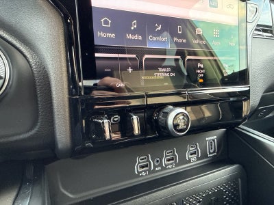 2026 RAM 1500 Laramie Crew Cab 4x4 5'7' Box