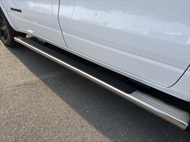 2026 RAM 1500 Laramie Crew Cab 4x4 5'7' Box