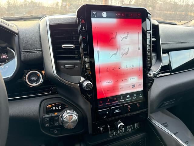 2026 RAM 1500 Laramie Crew Cab 4x4 5'7' Box