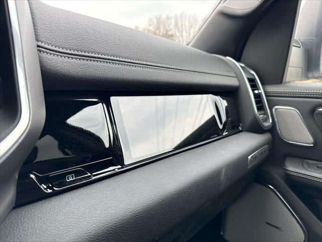 2026 RAM 1500 Laramie Crew Cab 4x4 5'7' Box