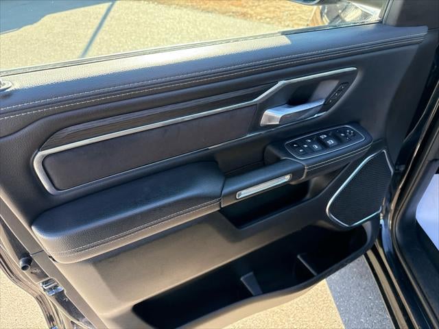 2024 RAM 1500 Laramie Crew Cab 4x4 5'7' Box