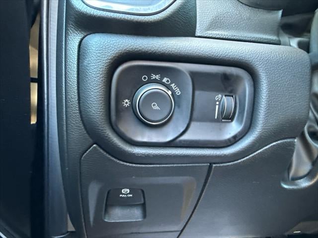 2024 RAM 1500 Laramie Crew Cab 4x4 5'7' Box