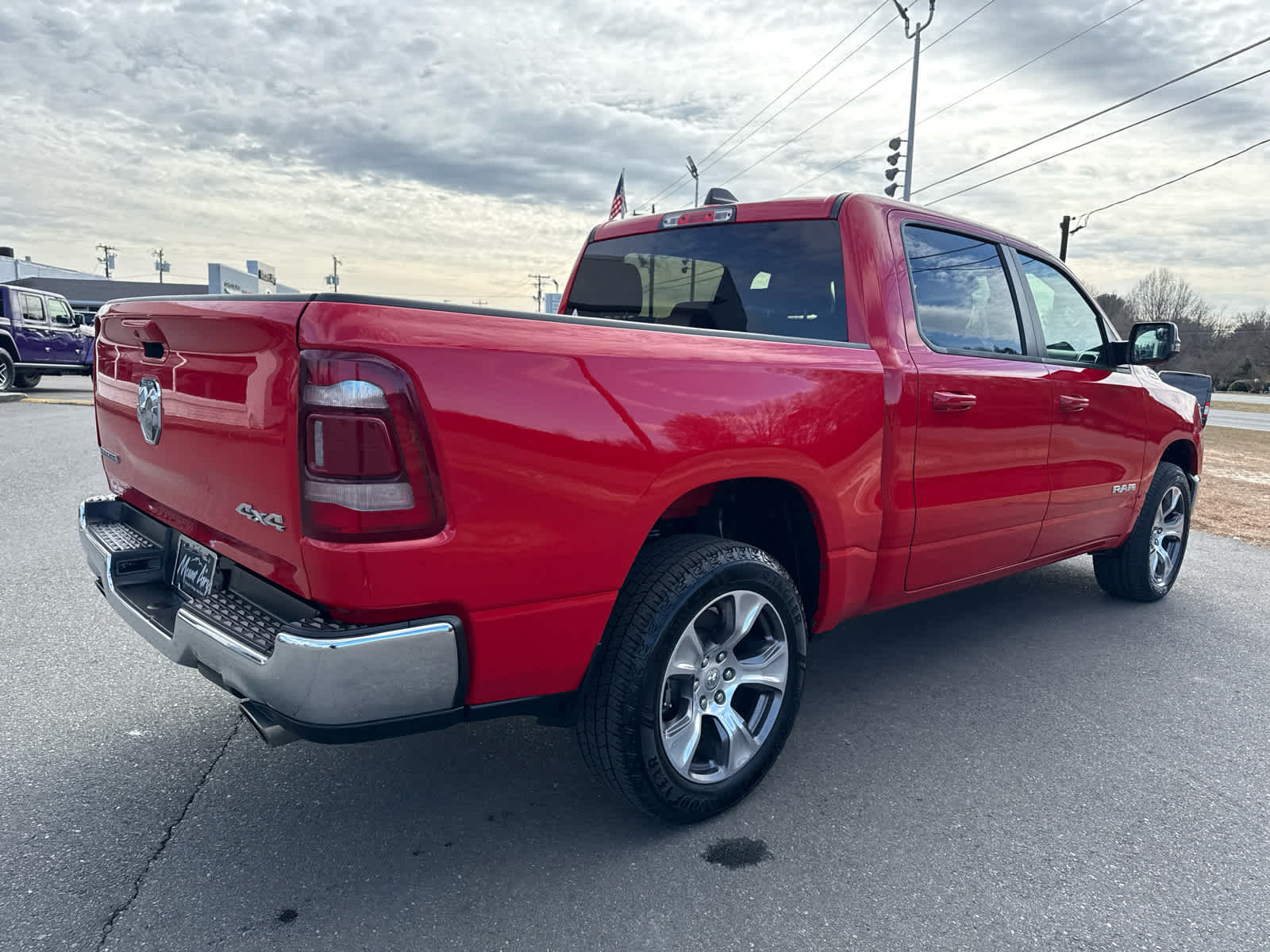2024 RAM 1500 Laramie Crew Cab 4x4 5'7' Box