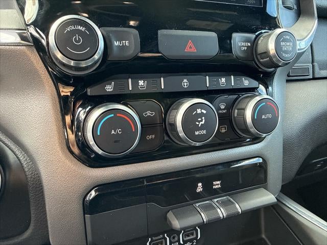 2024 RAM 1500 Laramie Crew Cab 4x4 5'7' Box