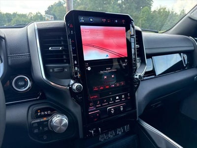 2026 RAM 1500 Laramie Crew Cab 4x4 5'7' Box