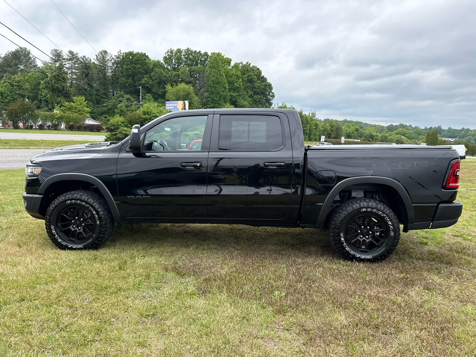 2025 RAM 1500 Rebel Crew Cab 4x4 5'7' Box