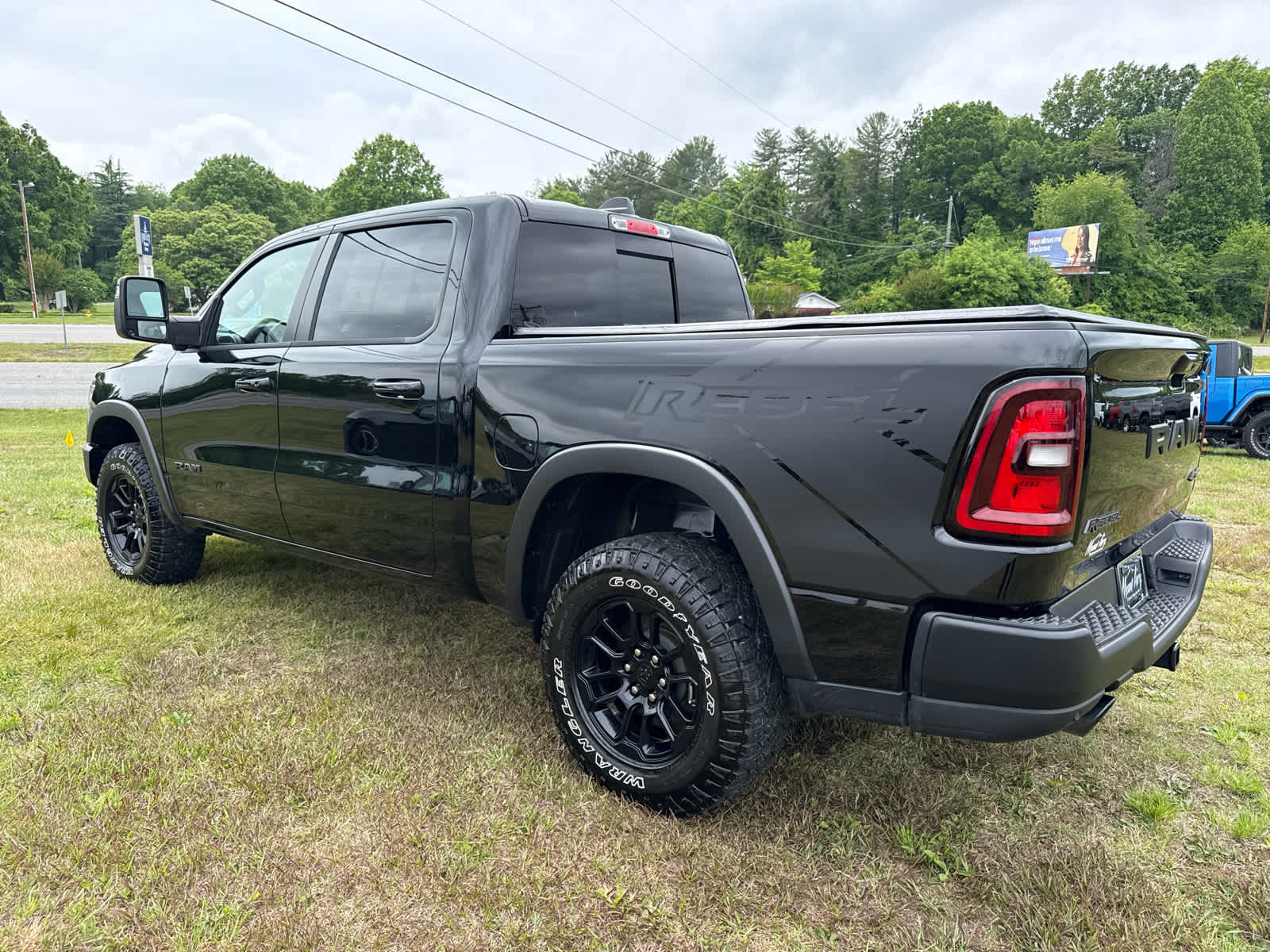 2025 RAM 1500 Rebel Crew Cab 4x4 5'7' Box