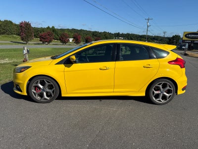 2017 Ford Focus ST ST