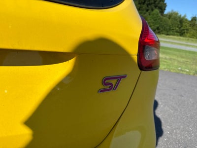 2017 Ford Focus ST ST