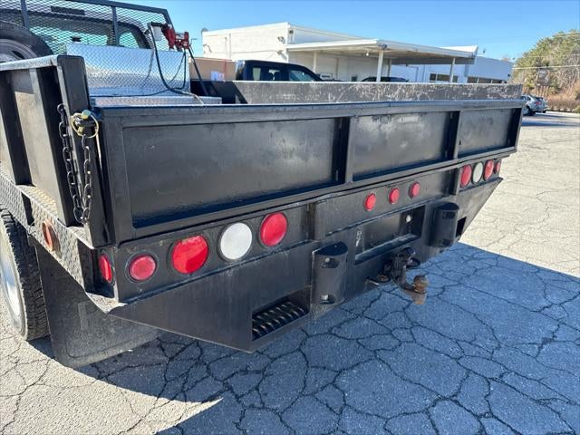 2004 Ford F-550 Chassis XL