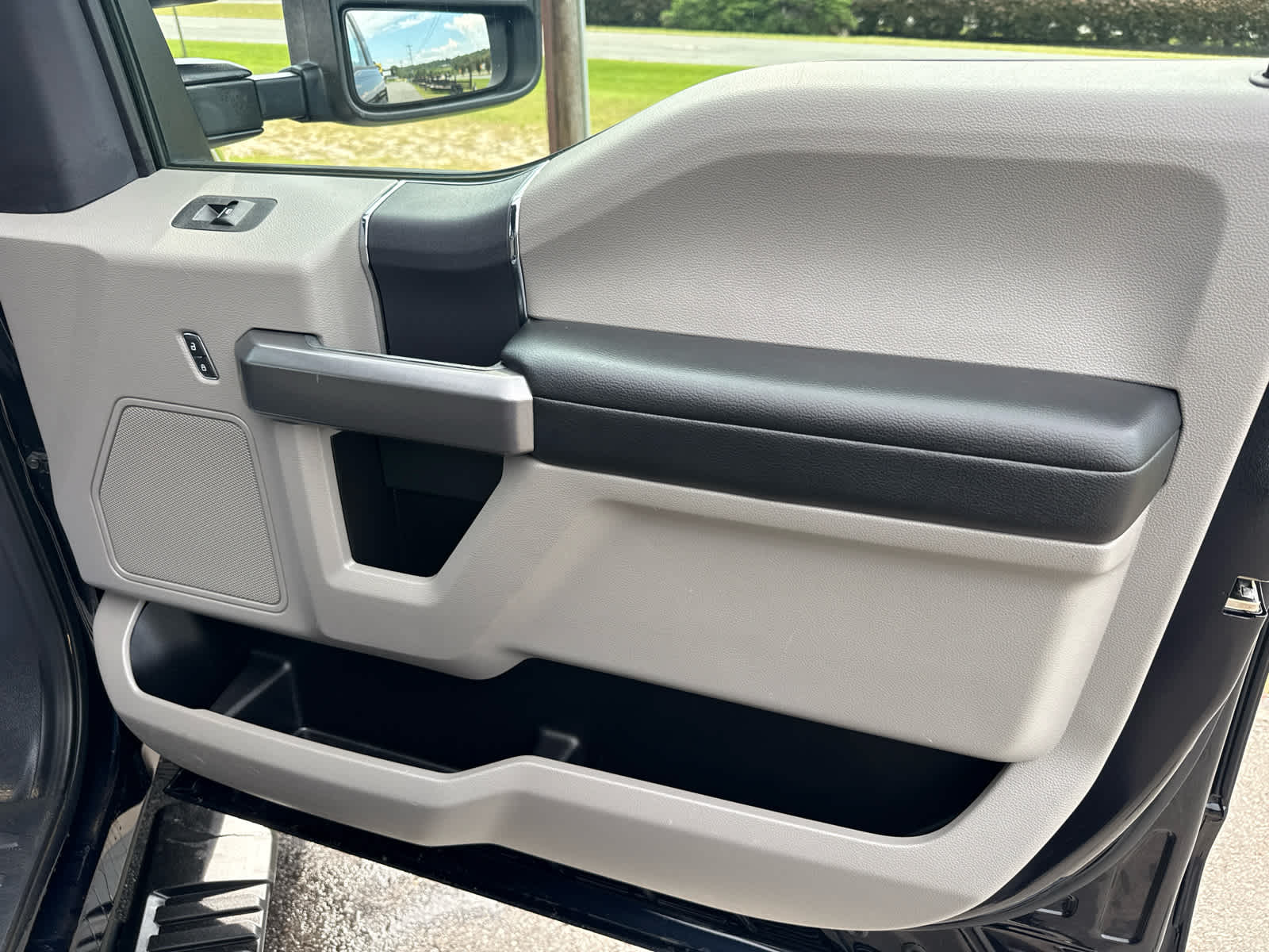 2022 Ford F-350 XLT