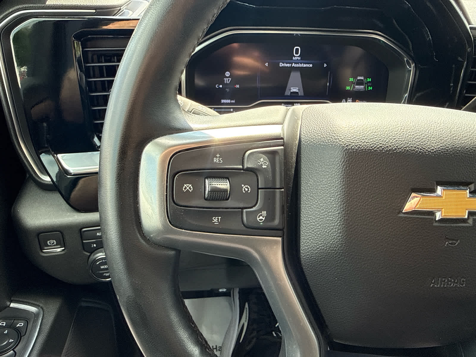 2024 Chevrolet Silverado 1500 4WD Crew Cab Short Bed LT with 2FL