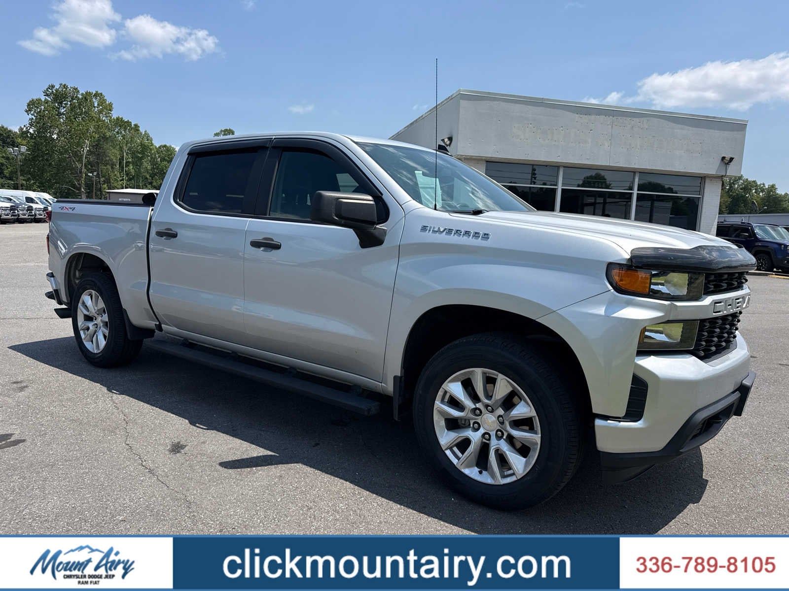 2021 Chevrolet Silverado 1500 4WD Crew Cab Short Bed Custom