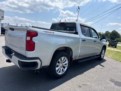 2021 Chevrolet Silverado 1500 4WD Crew Cab Short Bed Custom