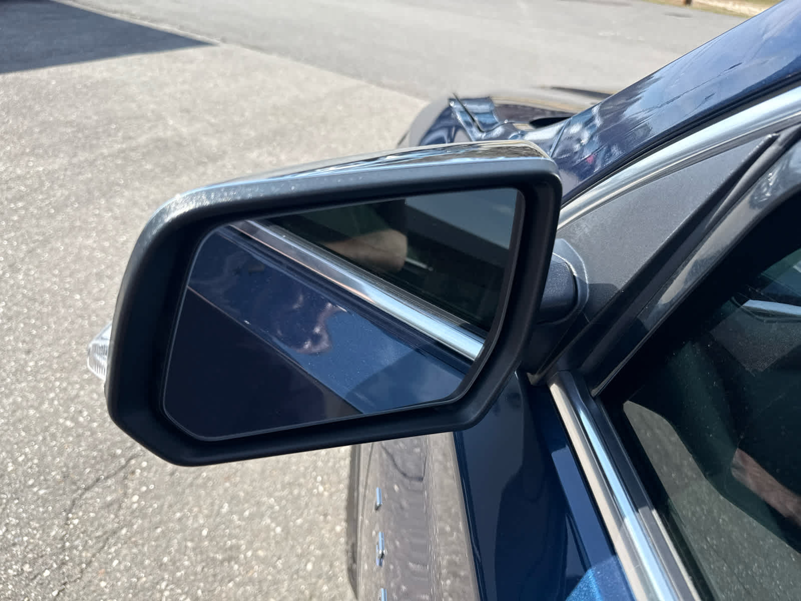 2023 Chevrolet Traverse AWD LT Cloth