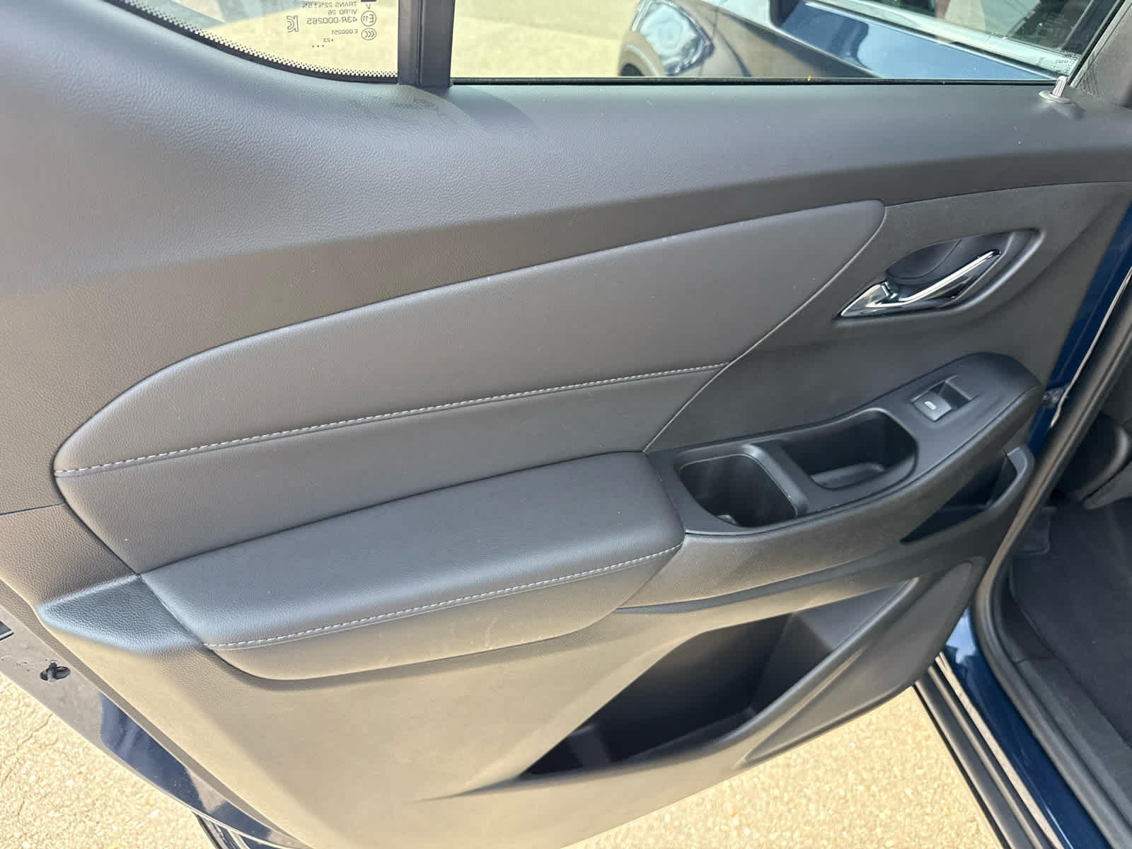 2023 Chevrolet Traverse AWD LT Cloth