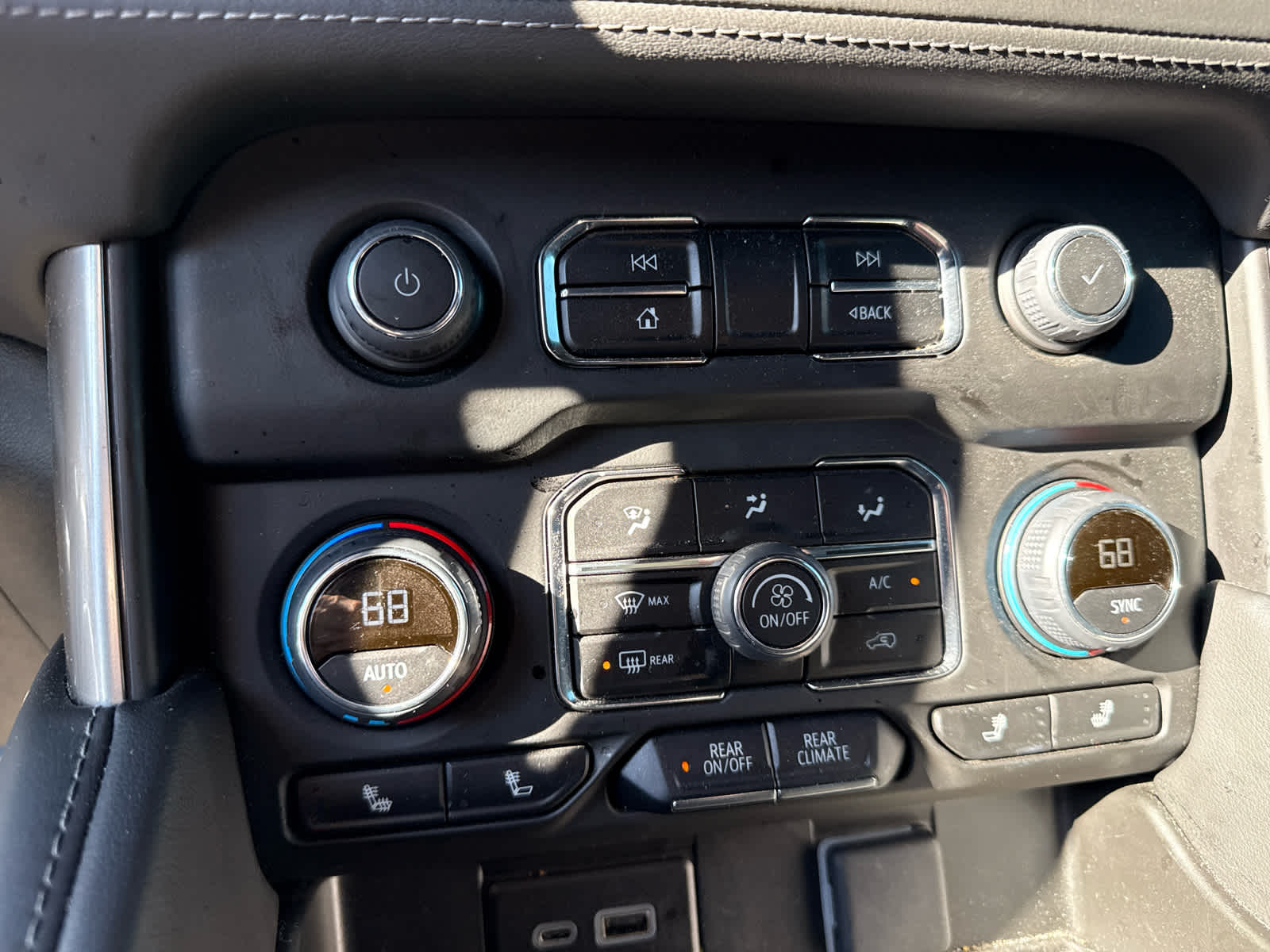 2024 Chevrolet Suburban 4WD Z71