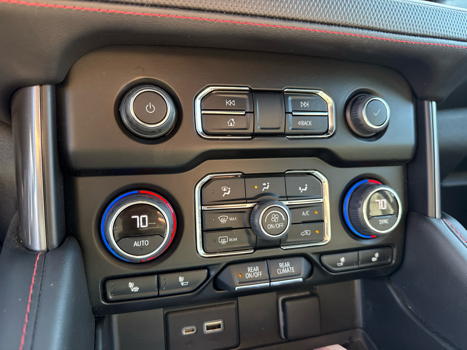 2022 Chevrolet Tahoe 4WD RST