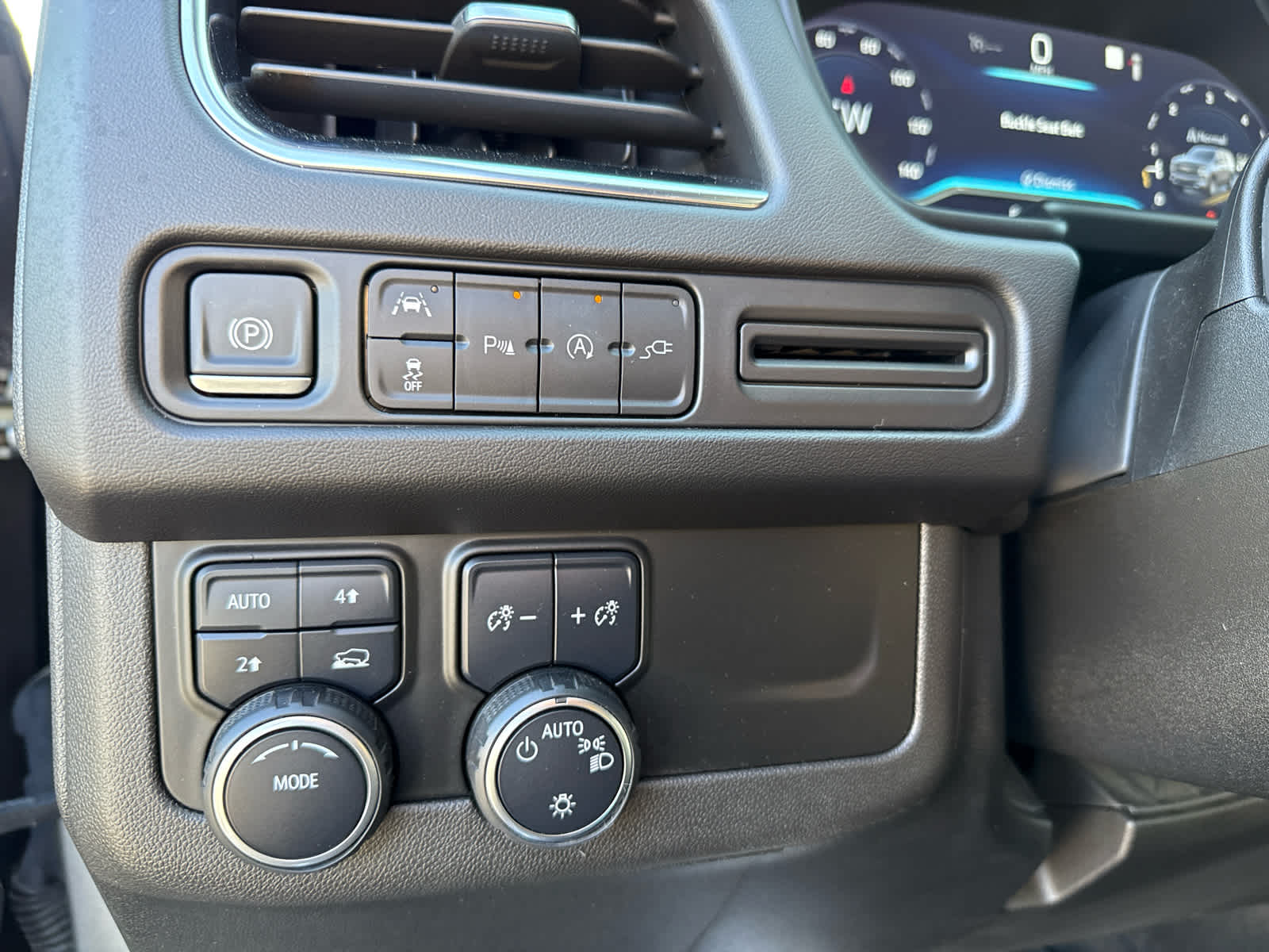 2022 Chevrolet Tahoe 4WD RST