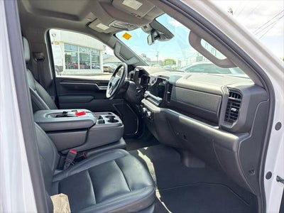 2025 GMC Sierra 1500 2WD Crew Cab Short Box SLT