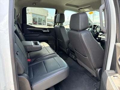 2025 GMC Sierra 1500 2WD Crew Cab Short Box SLT