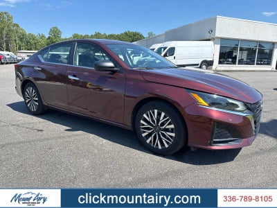 2025 Nissan Altima SV FWD
