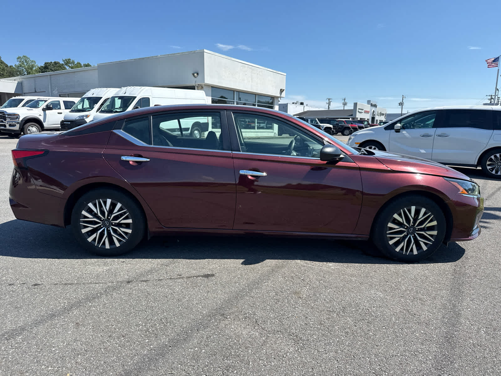 2025 Nissan Altima SV FWD