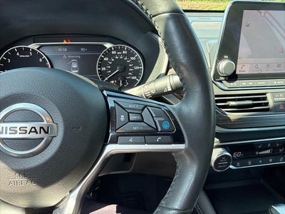 2022 Nissan Altima SL FWD