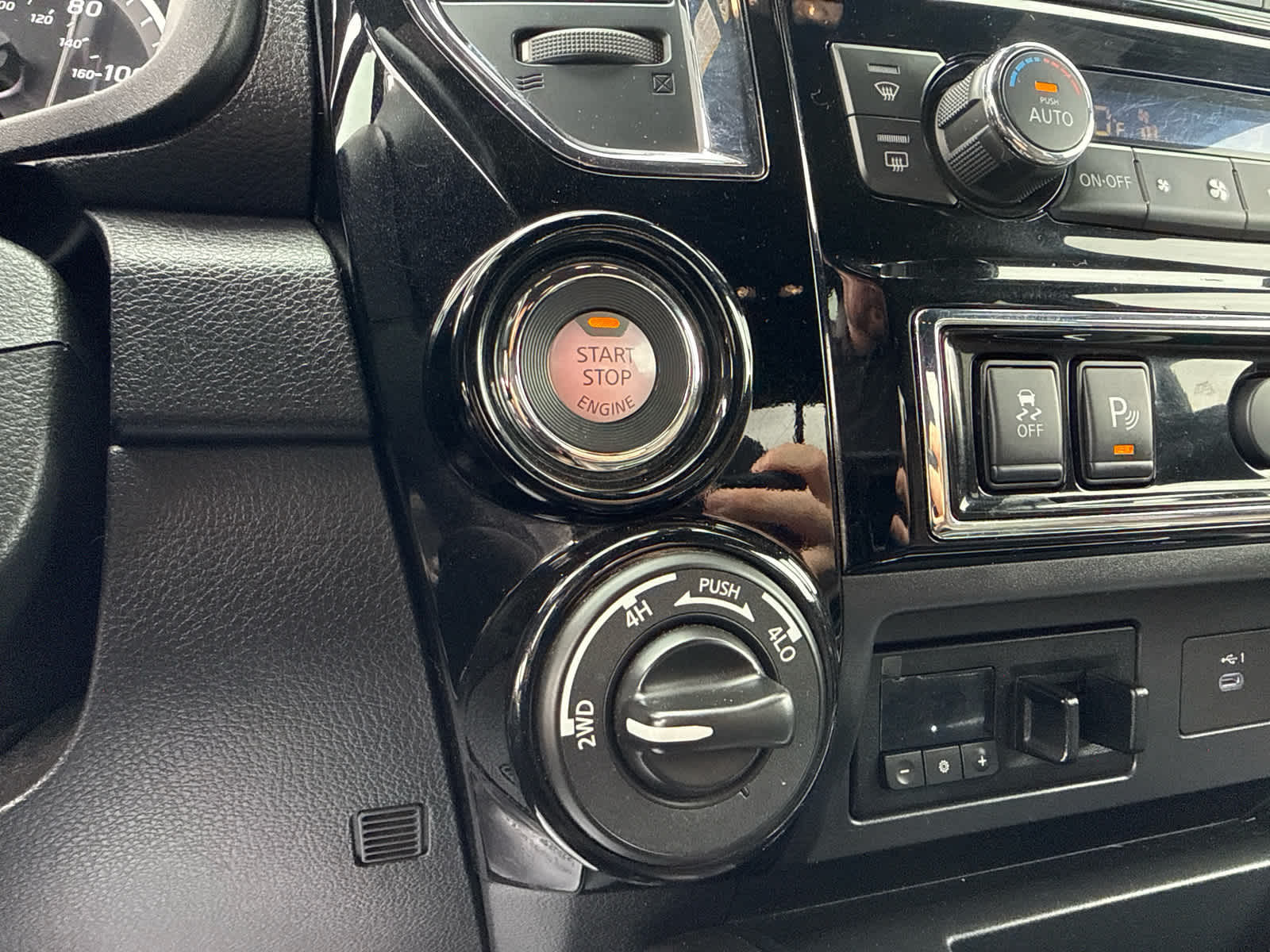 2021 Nissan TITAN Crew Cab Platinum Reserve 4x4