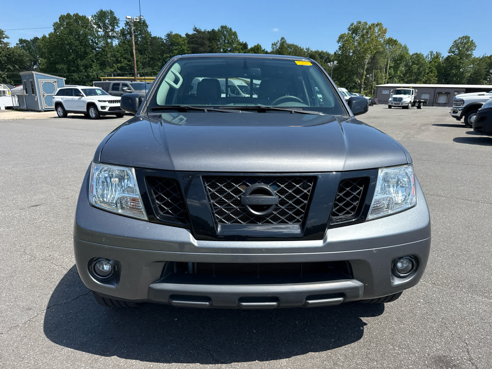 2020 Nissan Frontier SV