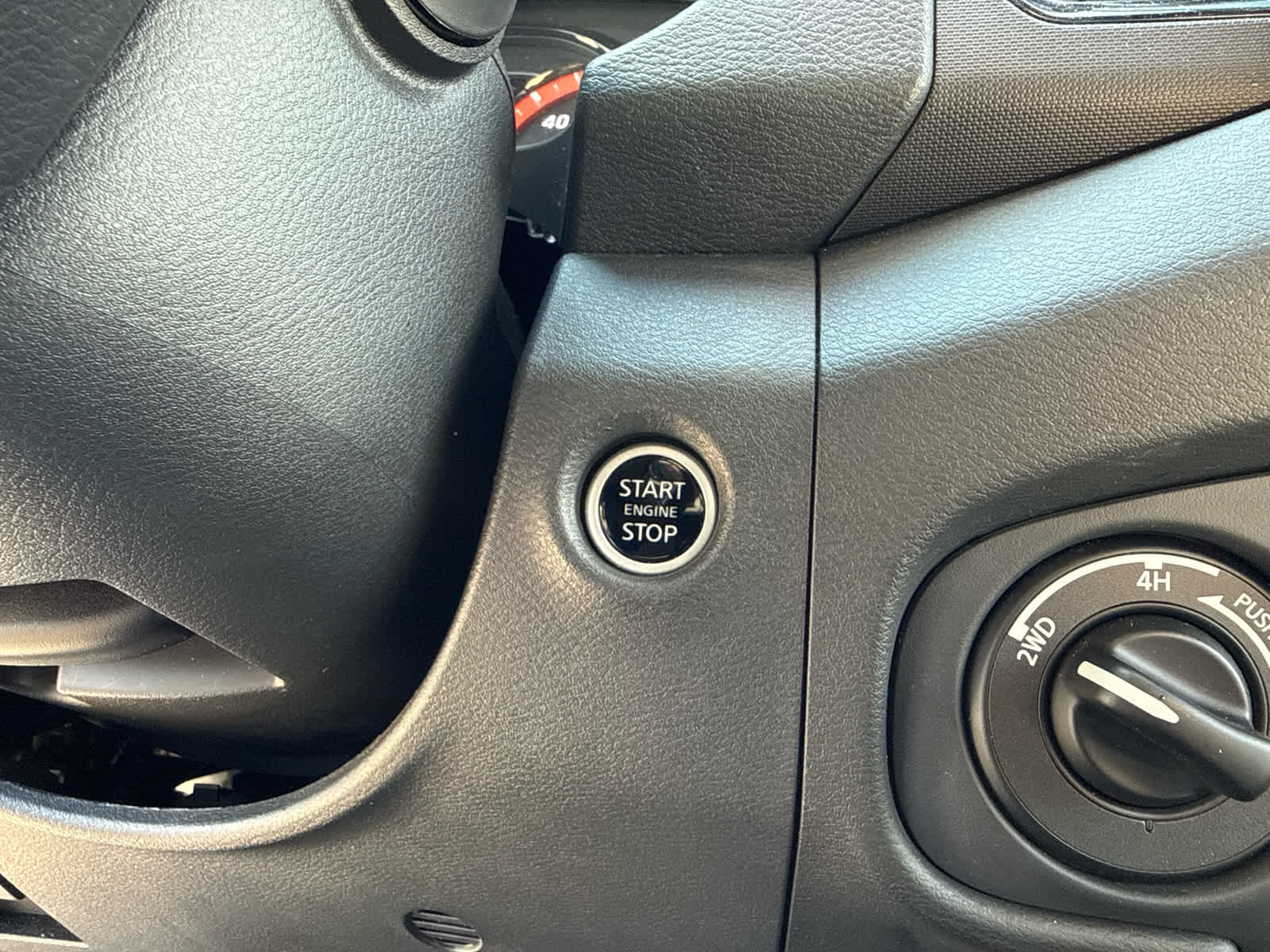 2023 Nissan Frontier Crew Cab PRO-4X 4x4