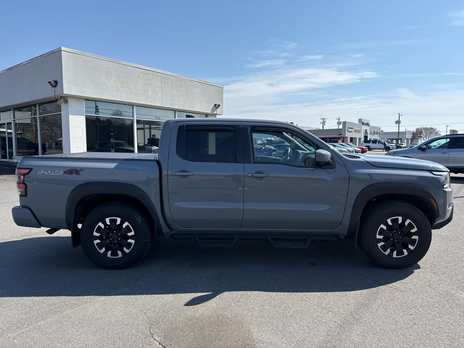 2023 Nissan Frontier Crew Cab PRO-4X 4x4