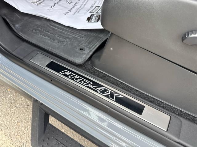 2023 Nissan Frontier Crew Cab PRO-4X 4x4