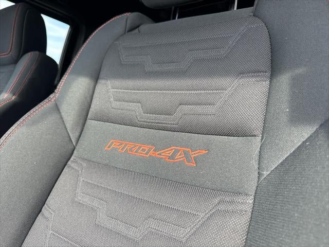2023 Nissan Frontier Crew Cab PRO-4X 4x4