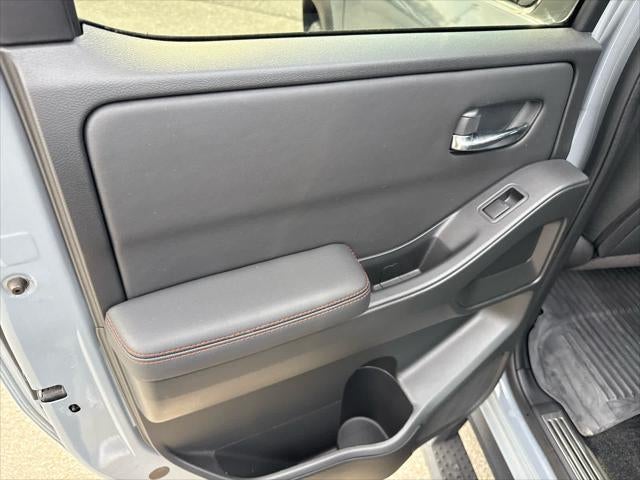 2023 Nissan Frontier Crew Cab PRO-4X 4x4