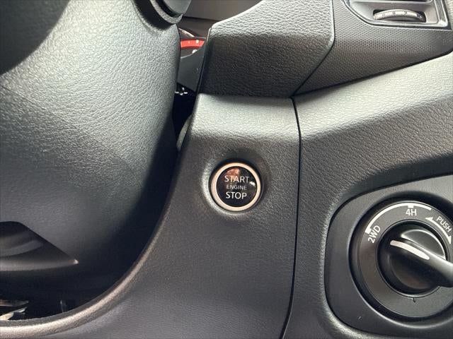 2023 Nissan Frontier Crew Cab PRO-4X 4x4