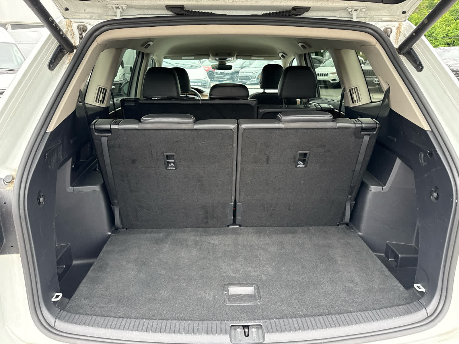 2025 Volkswagen Atlas 2.0T SE w/Technology