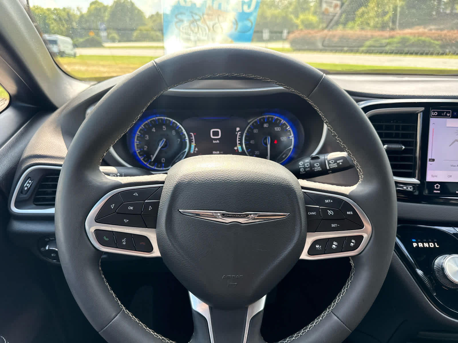 2025 Chrysler Pacifica Select