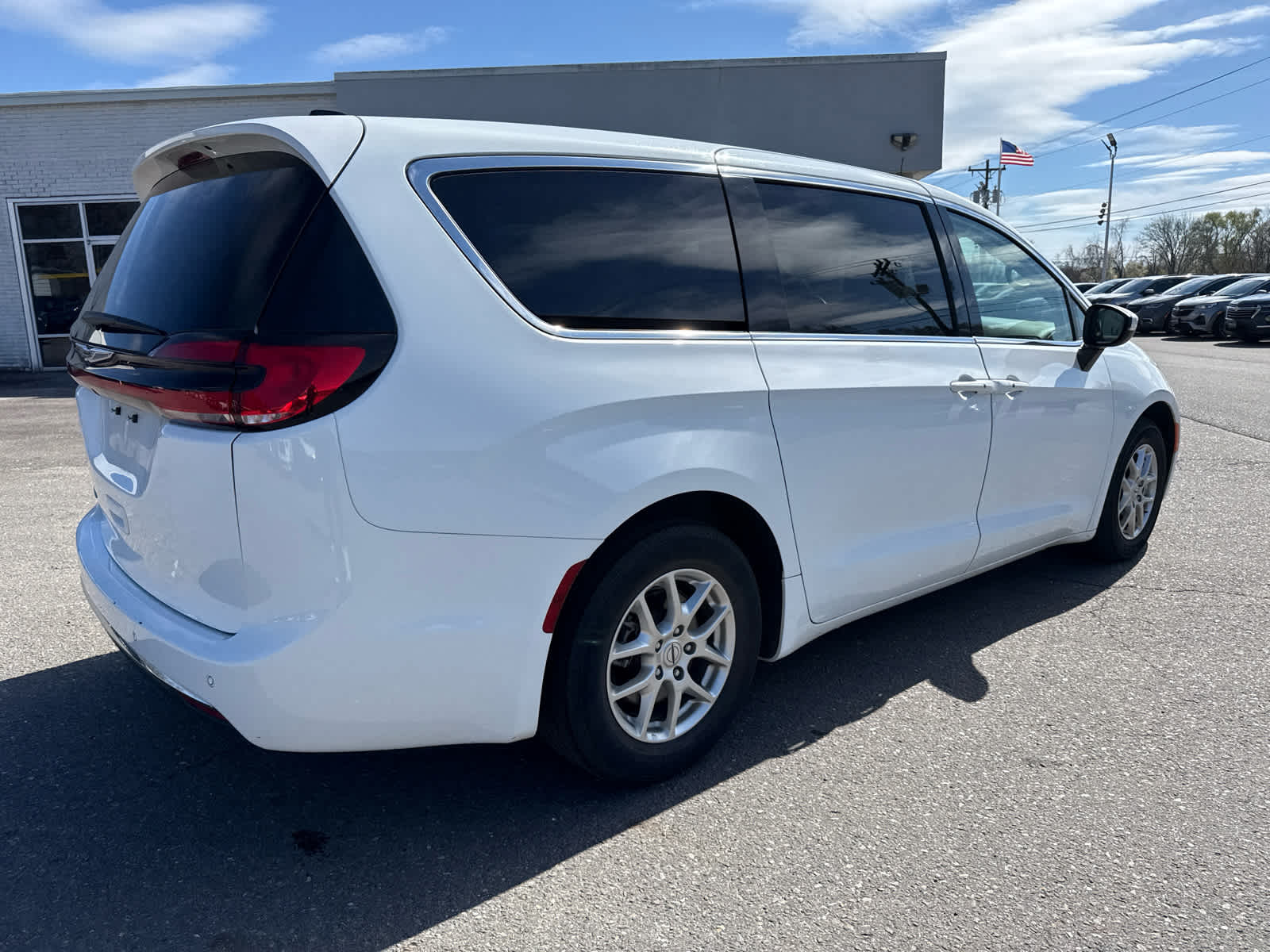 2023 Chrysler Pacifica Touring L