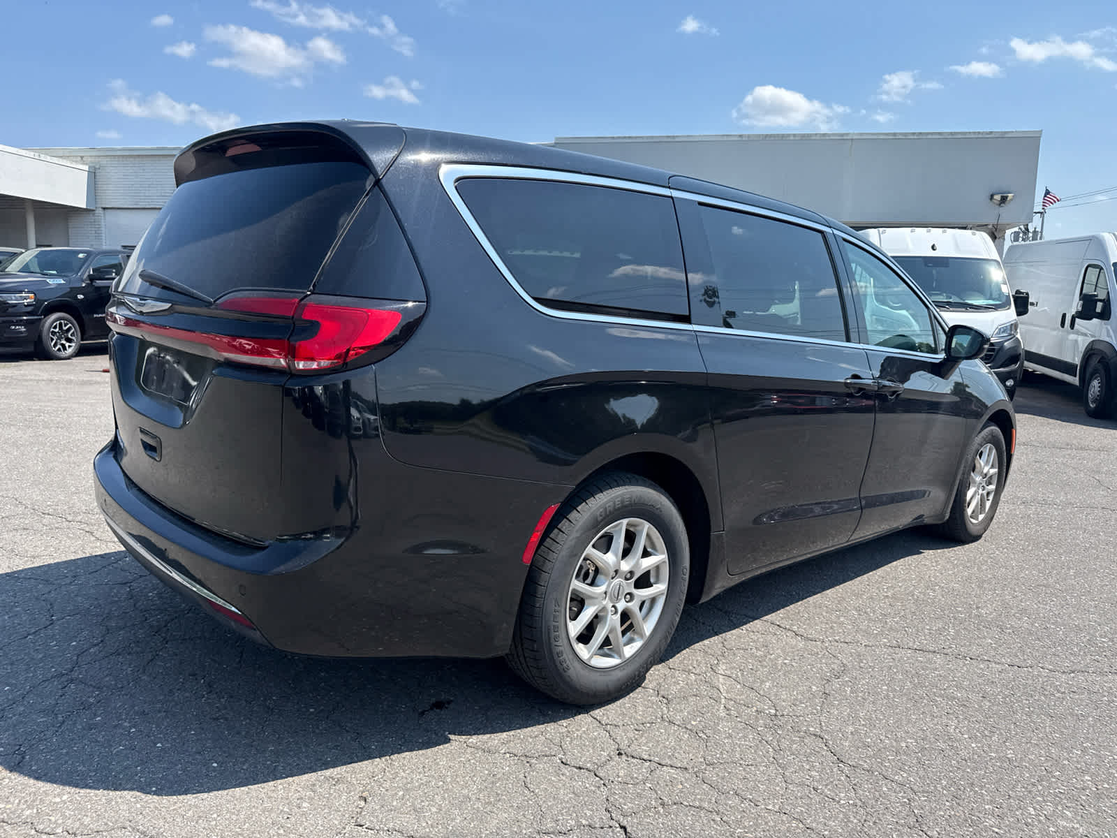 2024 Chrysler Pacifica Touring L