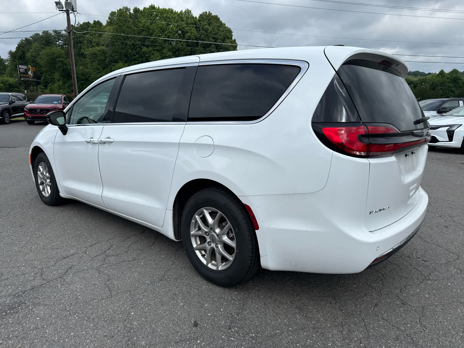 2024 Chrysler Pacifica Touring L