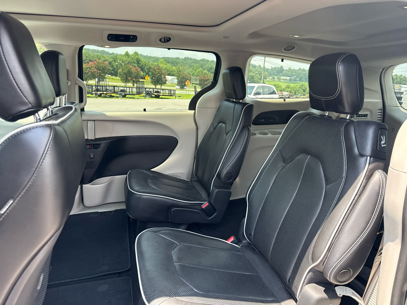 2022 Chrysler Pacifica Limited AWD