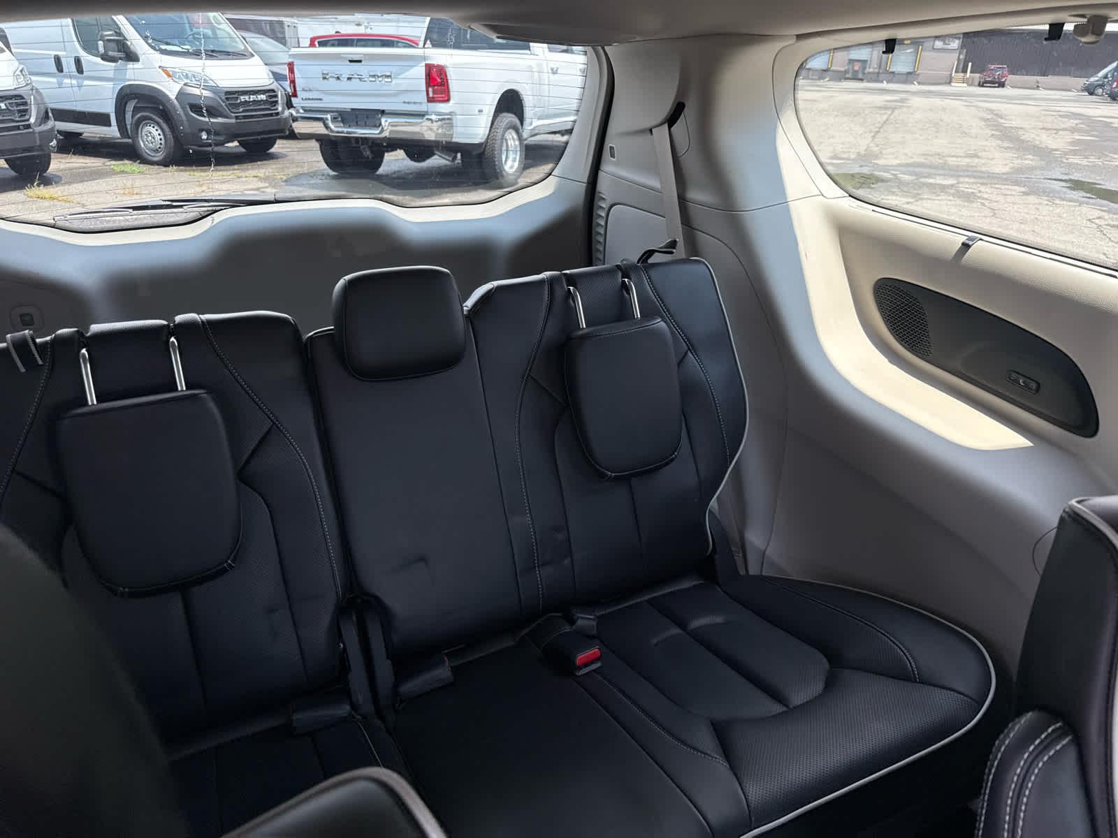 2022 Chrysler Pacifica Limited AWD