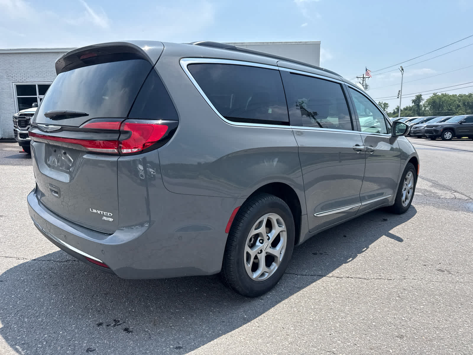 2022 Chrysler Pacifica Limited AWD