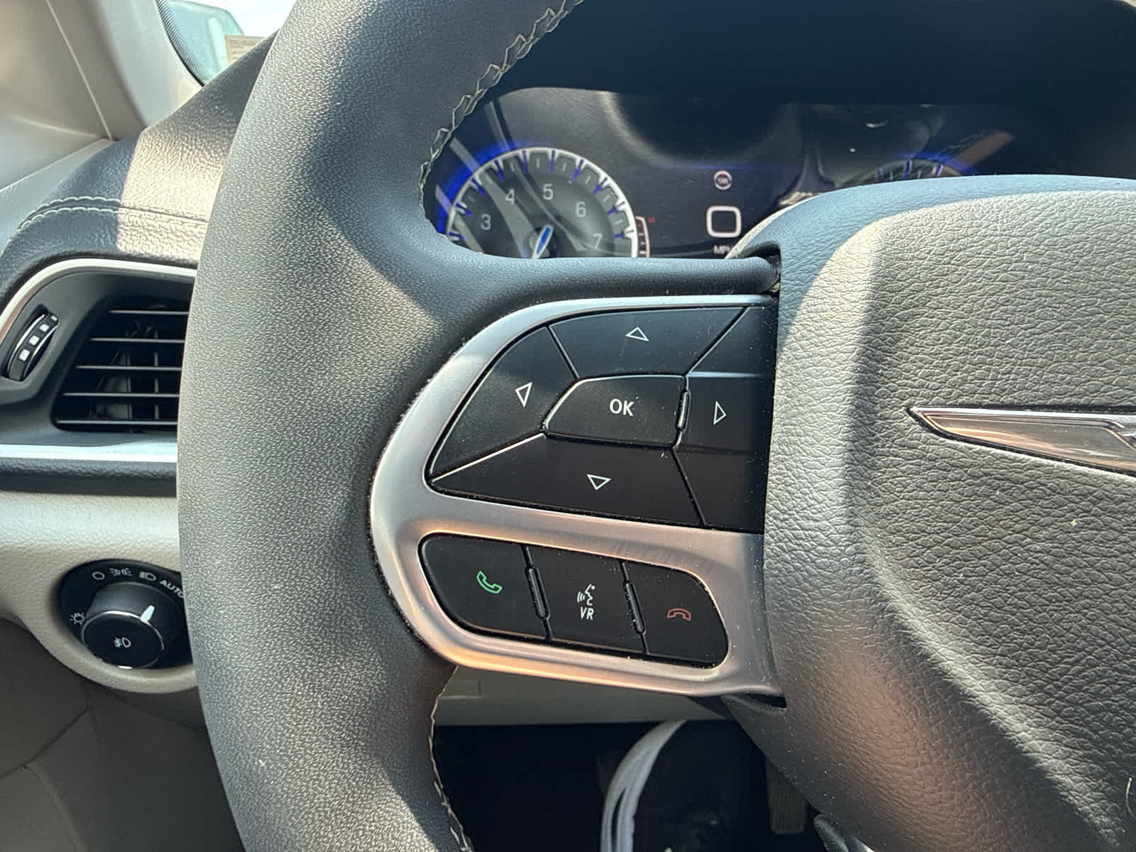 2022 Chrysler Pacifica Limited AWD