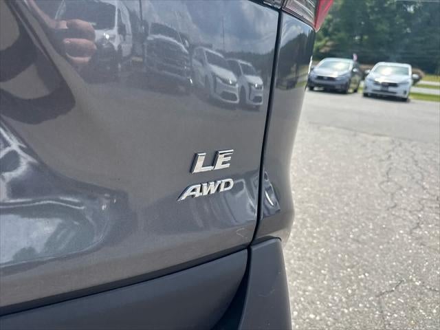 2022 Toyota RAV4 LE